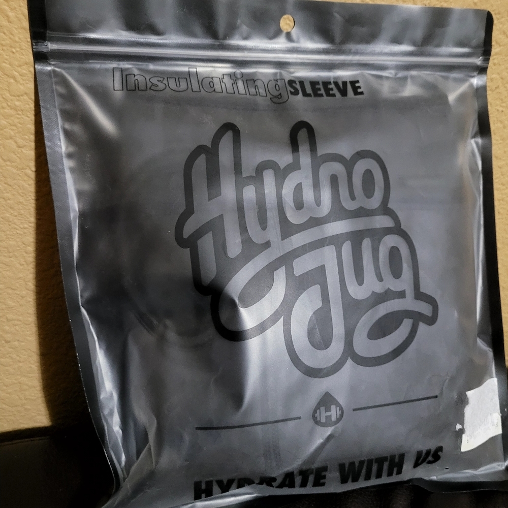 Hydrojug Black Cheetah Sleeve